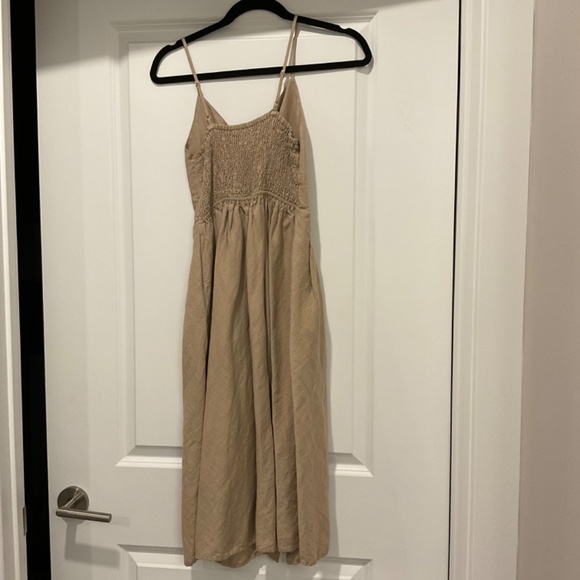 Tan spaghetti strap midi dress with knitted top and buttoned front - Picture 2 of 2